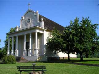  الولايات_المتحدة:  Idaho:  
 
 Old Mission State Park, Cataldo